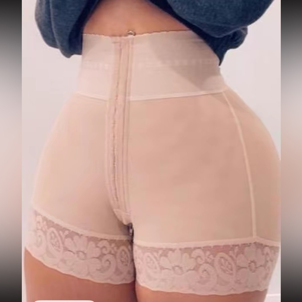 High-Waisted Nude Shapewear Shorts bbl